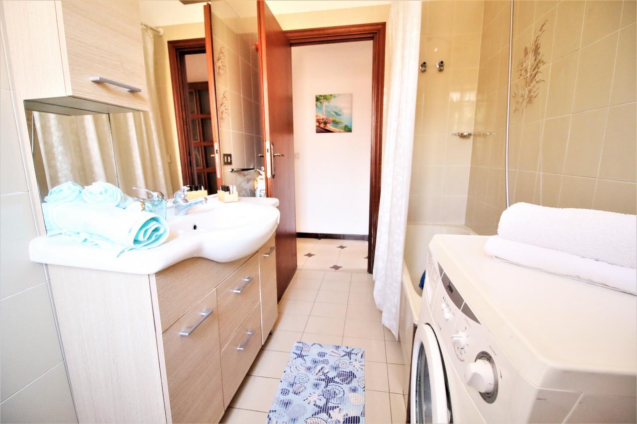 Holidaycasa Leone - Con Posto Auto A 200Mt Dal Mare Sperlonga Exterior photo