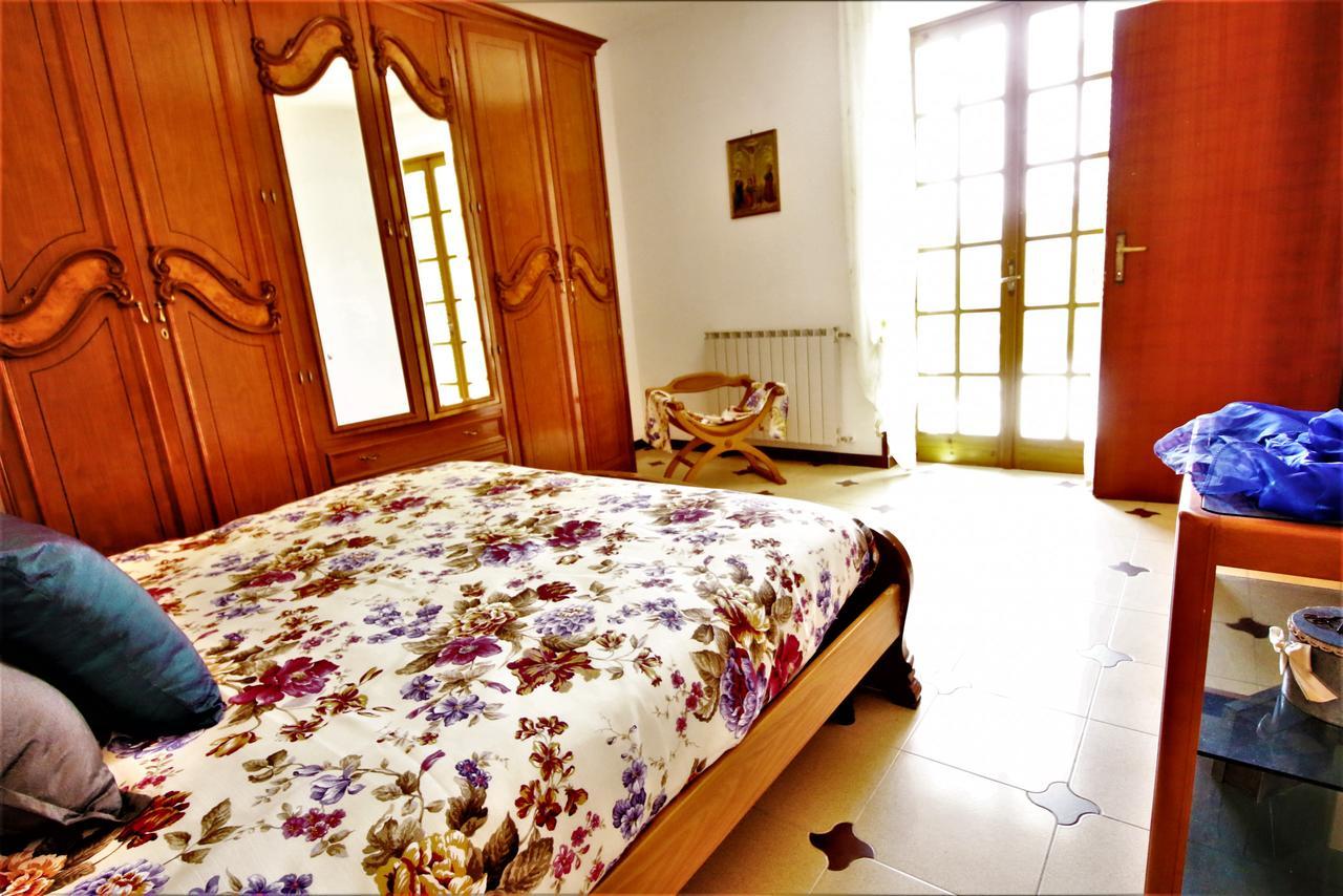 Holidaycasa Leone - Con Posto Auto A 200Mt Dal Mare Sperlonga Exterior photo