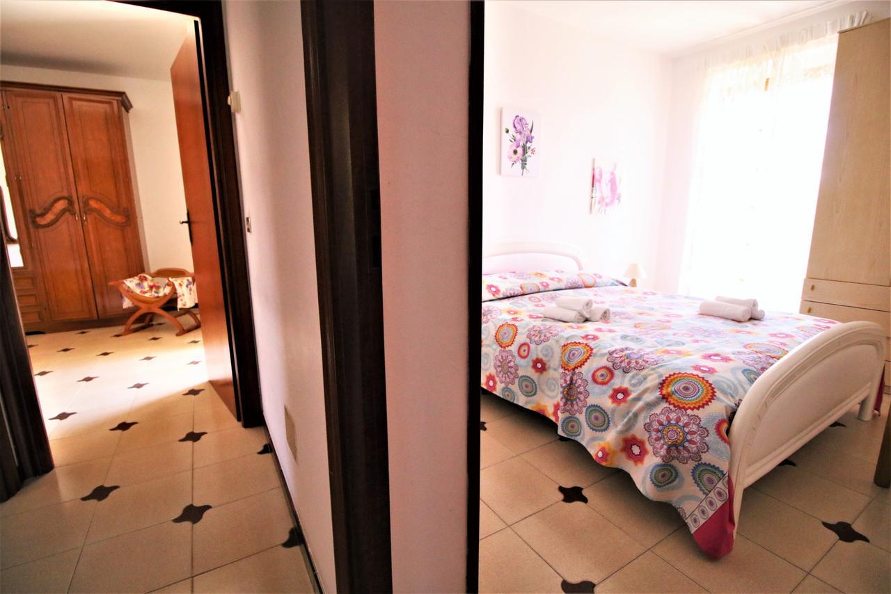 Holidaycasa Leone - Con Posto Auto A 200Mt Dal Mare Sperlonga Exterior photo
